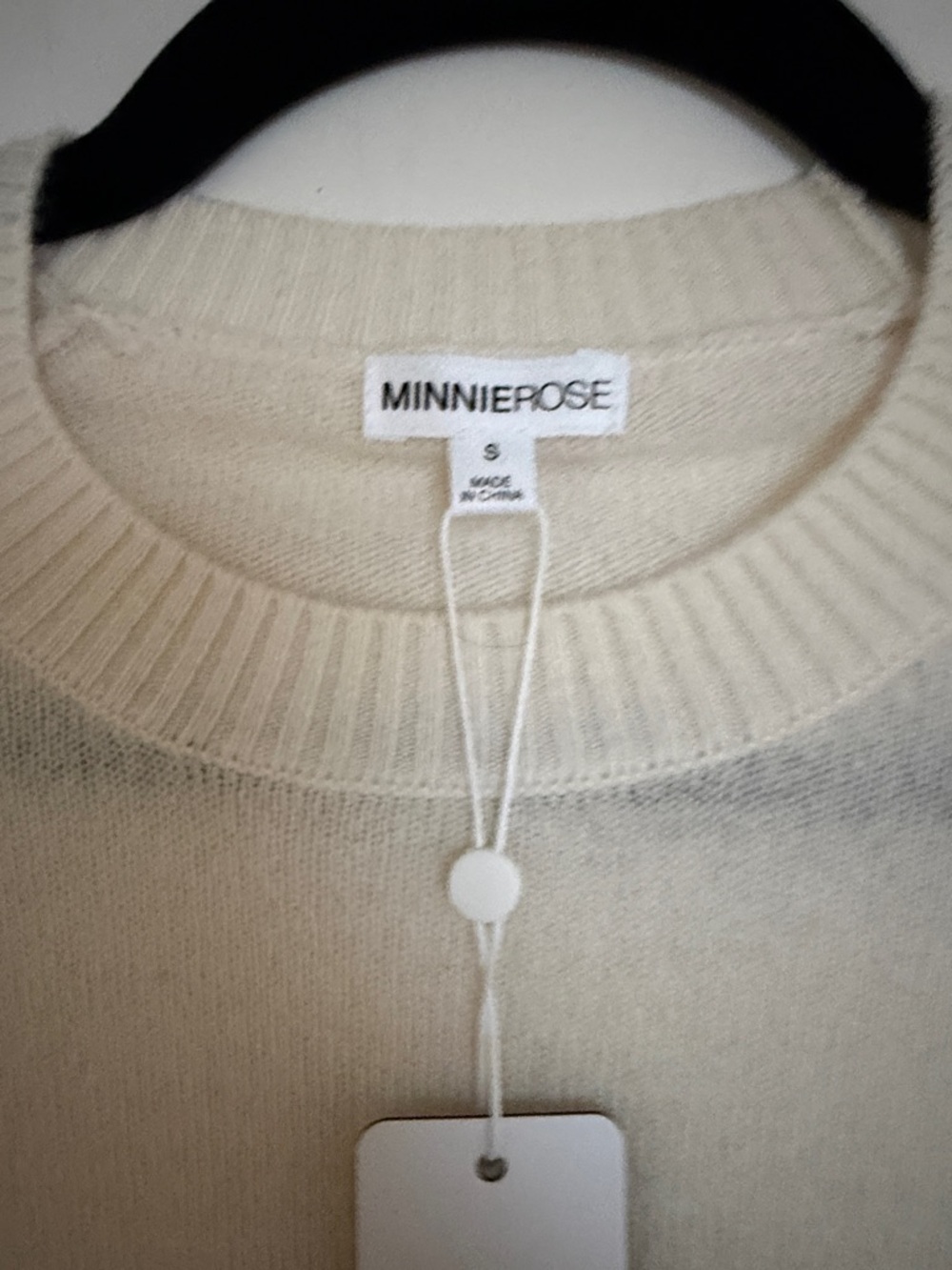 Minnie rose crewneck raglan sleeve cream cashmere sweater - Picture 2 of 5